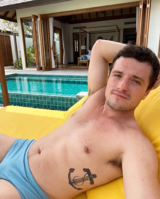 real_jason1's tweet photo. Popular Actor, Josh Hutrcheson goes shirtless while enjoying summer ending at a pool side⛱☀️🌊 https://t.co/2NBjsbmN3o