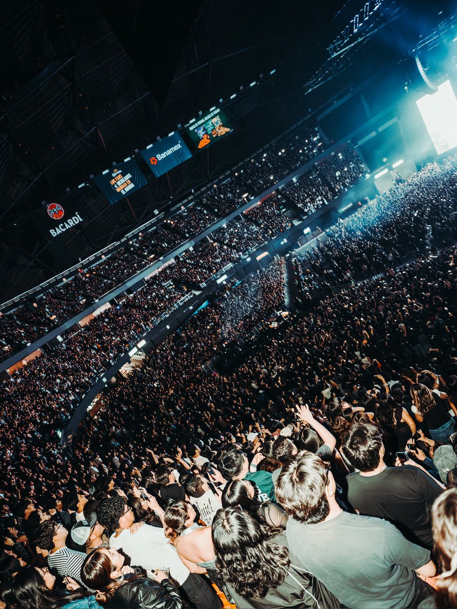 thenbhd's tweet photo. thanks for two great nights in mexico city!

📸: federicaburellii https://t.co/8r3tbjfBdK