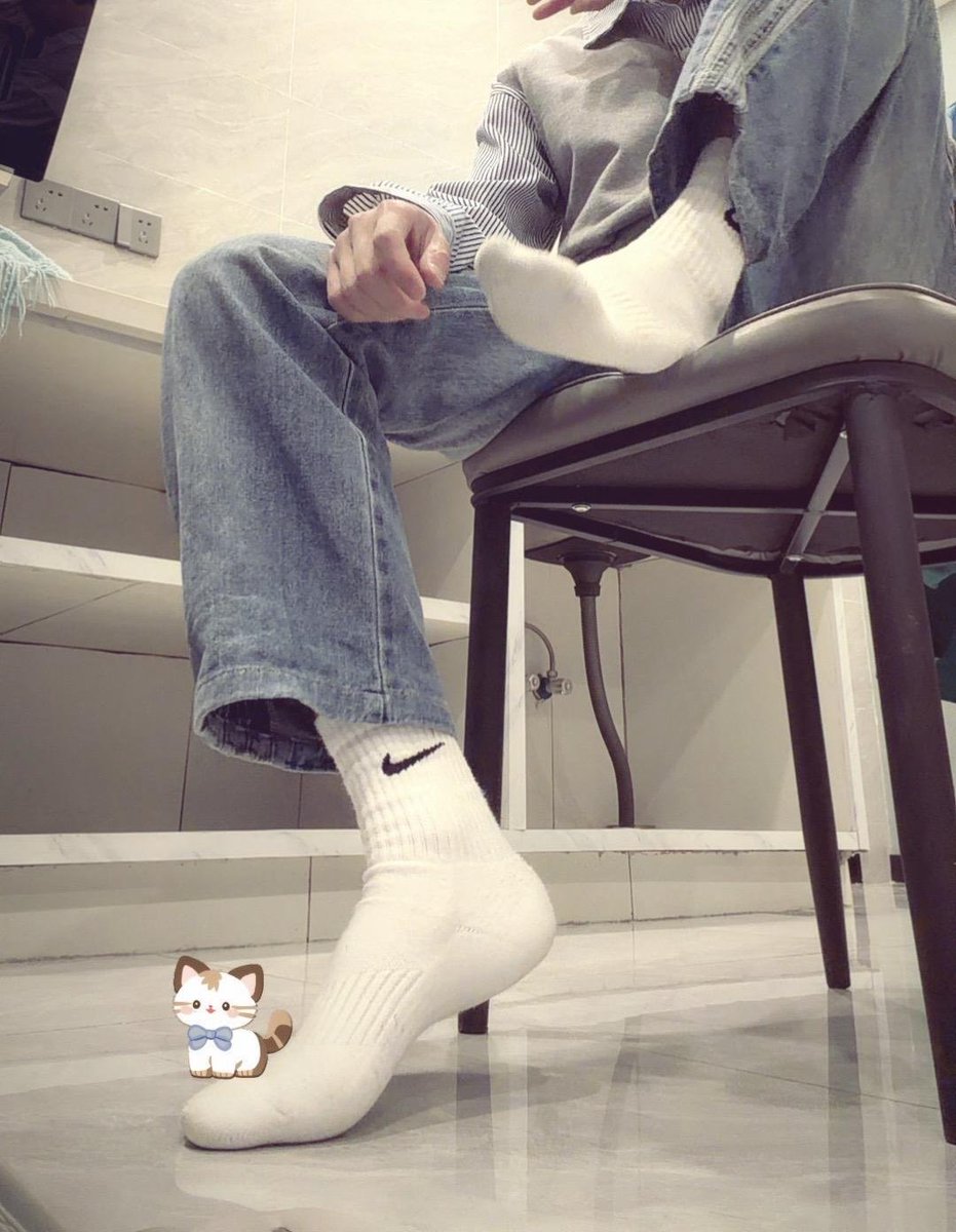 uchuui13's tweet photo. 贱狗只能被踩在脚下 #上贡 #男权 #小孩爹 #男初 #羞辱 #贡 #ATM #恶堕 #无脑 #报销 #账单奴 #锁 #丧志 #无底线 #压榨 #胁迫 #黑心 #自毁 https://t.co/t9lQoK5Sc0