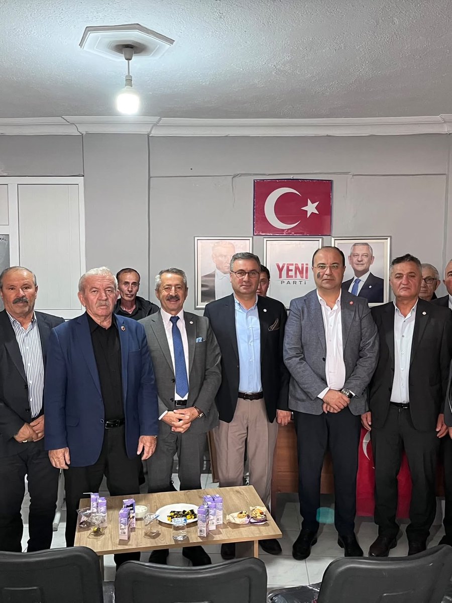 ozgurletokat's tweet photo. #YeniParti #Sulusaray İlçe Binamız açıldı ve 1. Olağan Kongremiz coşkuyla yapıldı. Divan Başkanı olan merkez ilçe başkanımız  Aytekin Ayan emeği geçen herkese teşekkür etti. https://t.co/w9bqytayyl