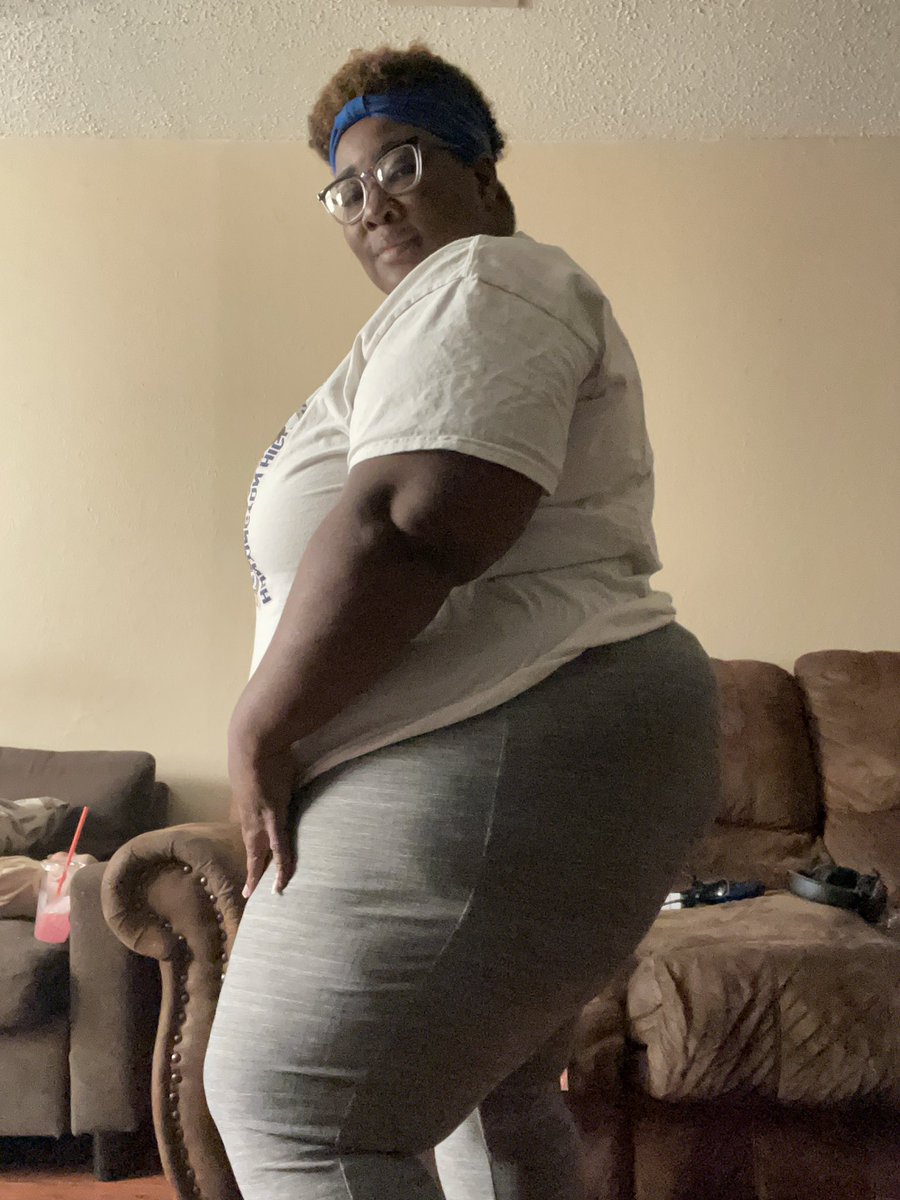 DeanDash768367's tweet photo. Today was gym day. Been fighting lupus the past few years but after many attempts to get back into the gym today was a good one. I dragged getting out of bed. So worth it 🦾💋🙌🏾 https://t.co/TzodeGSYL0
