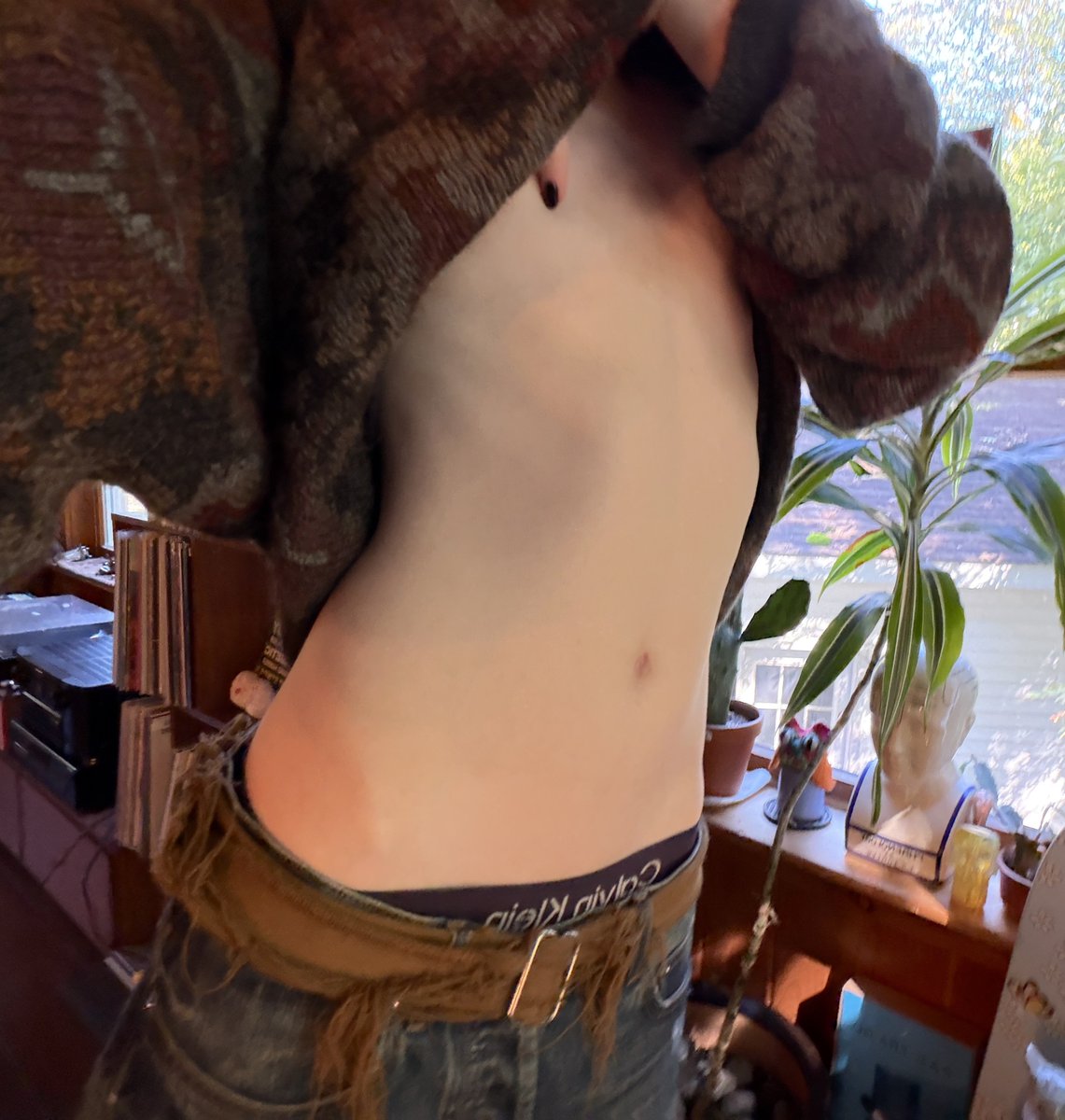 olliepollied's tweet photo. i present to you... my tummy!! :3 https://t.co/68FBdoMfKA