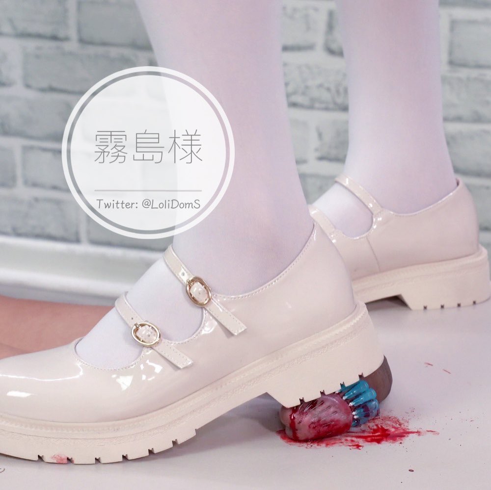 LoliDomss's tweet photo. 呜呜……袜袜 https://t.co/IXjpvSnRVb