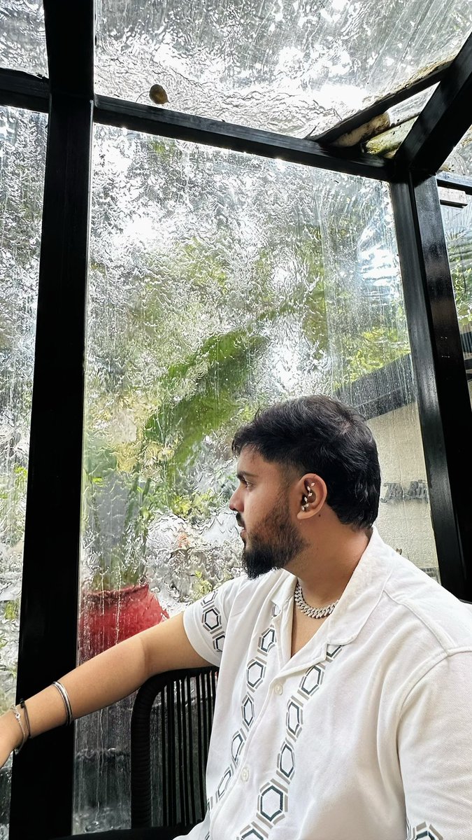 WarunMusic's tweet photo. Rarely Seen. https://t.co/1kpAIh3JPZ