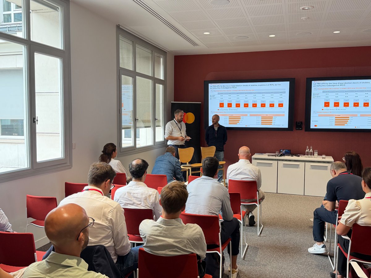 MastercardFR's tweet photo. Comment transformer la performance des paiements en levier de conversion ? 📈

Nouvelle séquence de Mastercard for Merchants 2026, avec un retour d’expérience concret de leboncoin aux côtés de #Mastercard.

Authentification, autorisation, lutte contre la fraude : Laurent Bréchon-Cornery (Mastercard), revient sur les trois dimensions à travailler pour optimiser l’acceptation des paiements. Avec un enjeu majeur : identifier précisément les points de friction et agir là où les gains de performance sont possibles.

Une démarche menée au quotidien chez leboncoin, comme l’explique Aymeric Milcent :

"Moins on met de friction dans le parcours de paiement, plus on favorise la conversion. Nos échanges réguliers avec #Mastercard nous ont permis d’identifier des leviers précis et d’améliorer globalement nos performances". 💬

Analyse quotidienne des performances et des incidents, identification de leur origine, échanges avec Mastercard et les émetteurs… Une collaboration qui permet aussi aux équipes de prendre du recul.

"Nous avons besoin de sortir la tête du guidon. Les points réguliers avec Mastercard nous permettent de cibler ce qui fonctionne, ce qui fonctionne moins bien et de mieux répondre à nos problématiques".

Une illustration très concrète de la valeur du partage de données et d’expertise entre commerçants, réseau et émetteurs pour construire des parcours de paiement toujours plus fluides.

#MastercardForMerchants #eCommerce #Paiements #Performance #Innovation