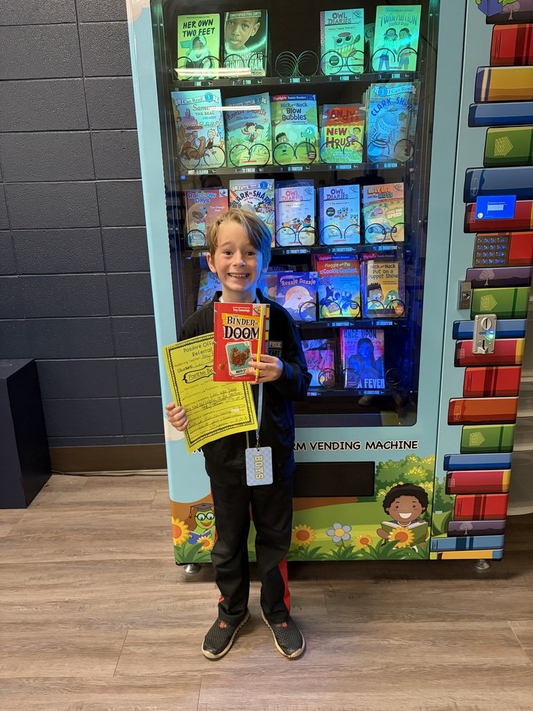 HSDBullDogs's tweet photo. We love spotting great choices at Hampton Elementary! Congratulations on earning a Positive Office Referral for your incredible Positive Behavior, Bulldogs! We are so proud of you! 
#ChooseHampton
#PositiveAttitude
#Teamwork
#HelpingOthers https://t.co/Pdwtuaxai4