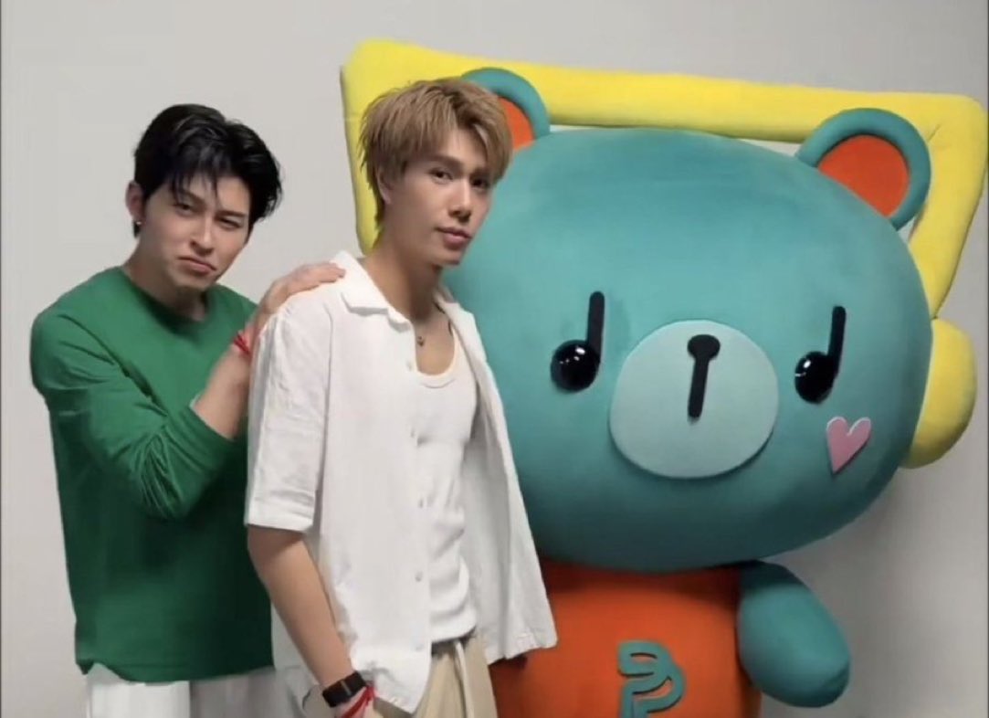 xoorana's tweet photo. : ไอ้นั้นแหละบี๋ ที่มันมาว่าลูกเราตัวใหญ่ https://t.co/grZ6HN9Wym