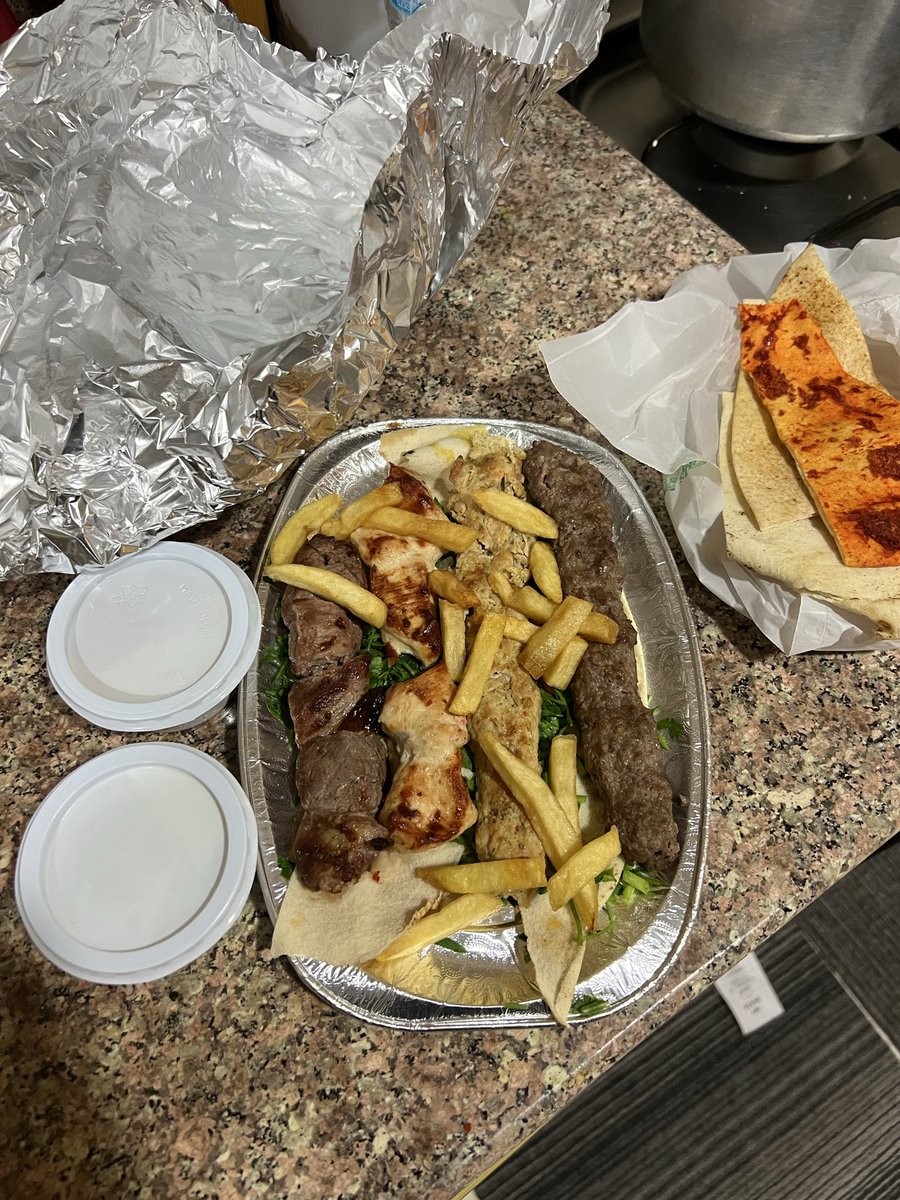 hashimhydercp's tweet photo. Dear @keetaforuae @Keetaglobal_ksa @keetaglobal_uae 

I received only half my order yesterday. Keeta issued a low partial refund, which I’m unhappy with. I requested a senior team review, but after 24 hours, I still haven’t received any response or update.

Your AI chat is waste https://t.co/1MP9uqqhb4