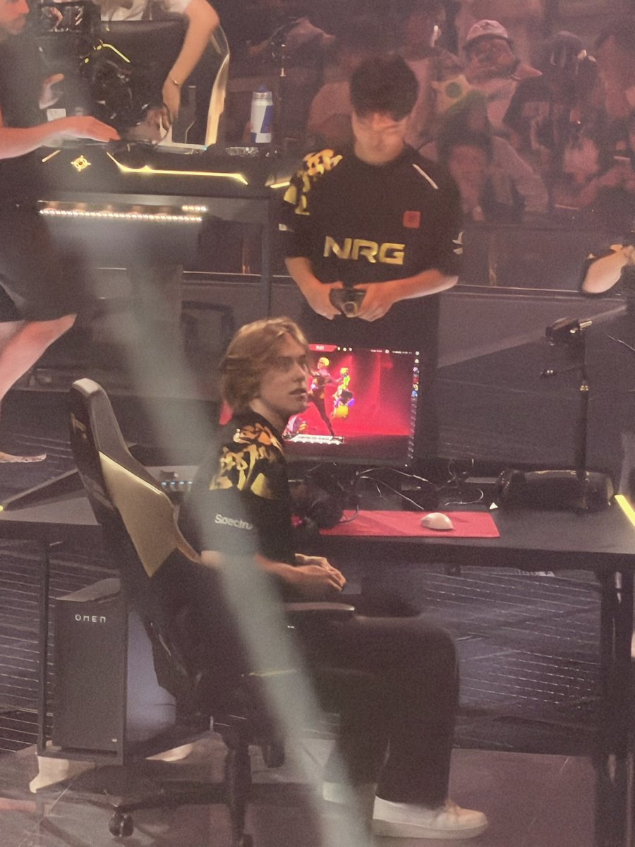 Christineliuy84's tweet photo. im so×♾️ happy today！
i love NRG https://t.co/AaNag1pGXE