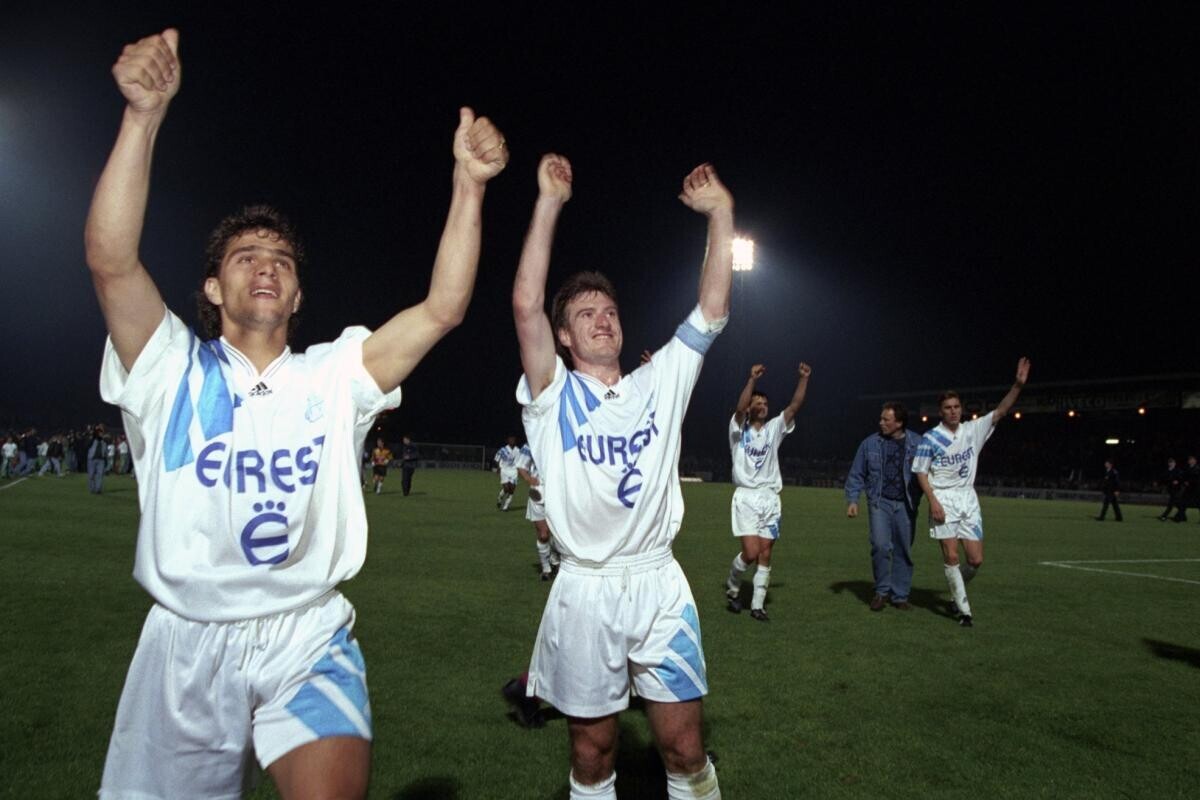 lequipe's tweet photo. L'OM en 1993, la Juventus en 2005 et 2006 : avant peut-être Manchester City, ces clubs déchus de titres sur tapis vert

➡️ https://t.co/Kf9aCCLF9P https://t.co/FYgLGr6InU