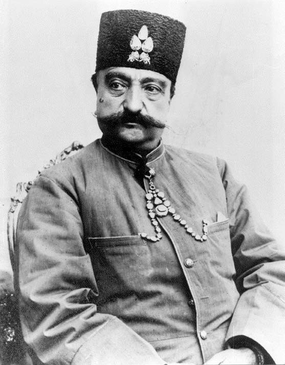 DcvklK's tweet photo. نظرتون راجع به این موجود چیه؟
چه خدمتی به کشور کرد؟
چه خیانتی به آب و خاک مام میهن کرد؟
میشه خواهش کنم ریتوییت بفرمایید نظرات سایر دوستان رو هم بدونیم؟🙏
سپاسمندم🌷💗

#ایران_معبد_ماست https://t.co/eyf6R3pYIA