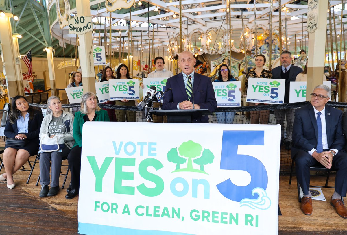 RISenate's tweet photo. On Monday, Senator @SenLouDiPalma and Rep. @CotterforRI joined the Rhode Island Green Bond Initiative at the Crescent Park Carousel in East Providence for the kickoff of the campaign for this year's $55M Green Bond.

More: https://t.co/WuUp5DEwaz

Watch: https://t.co/F0EF1I750D https://t.co/gZkOjK4mvf