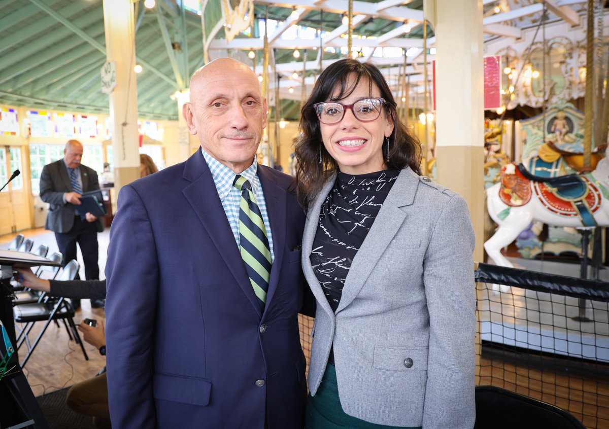 RISenate's tweet photo. On Monday, Senator @SenLouDiPalma and Rep. @CotterforRI joined the Rhode Island Green Bond Initiative at the Crescent Park Carousel in East Providence for the kickoff of the campaign for this year's $55M Green Bond.

More: https://t.co/WuUp5DEwaz

Watch: https://t.co/F0EF1I750D https://t.co/gZkOjK4mvf