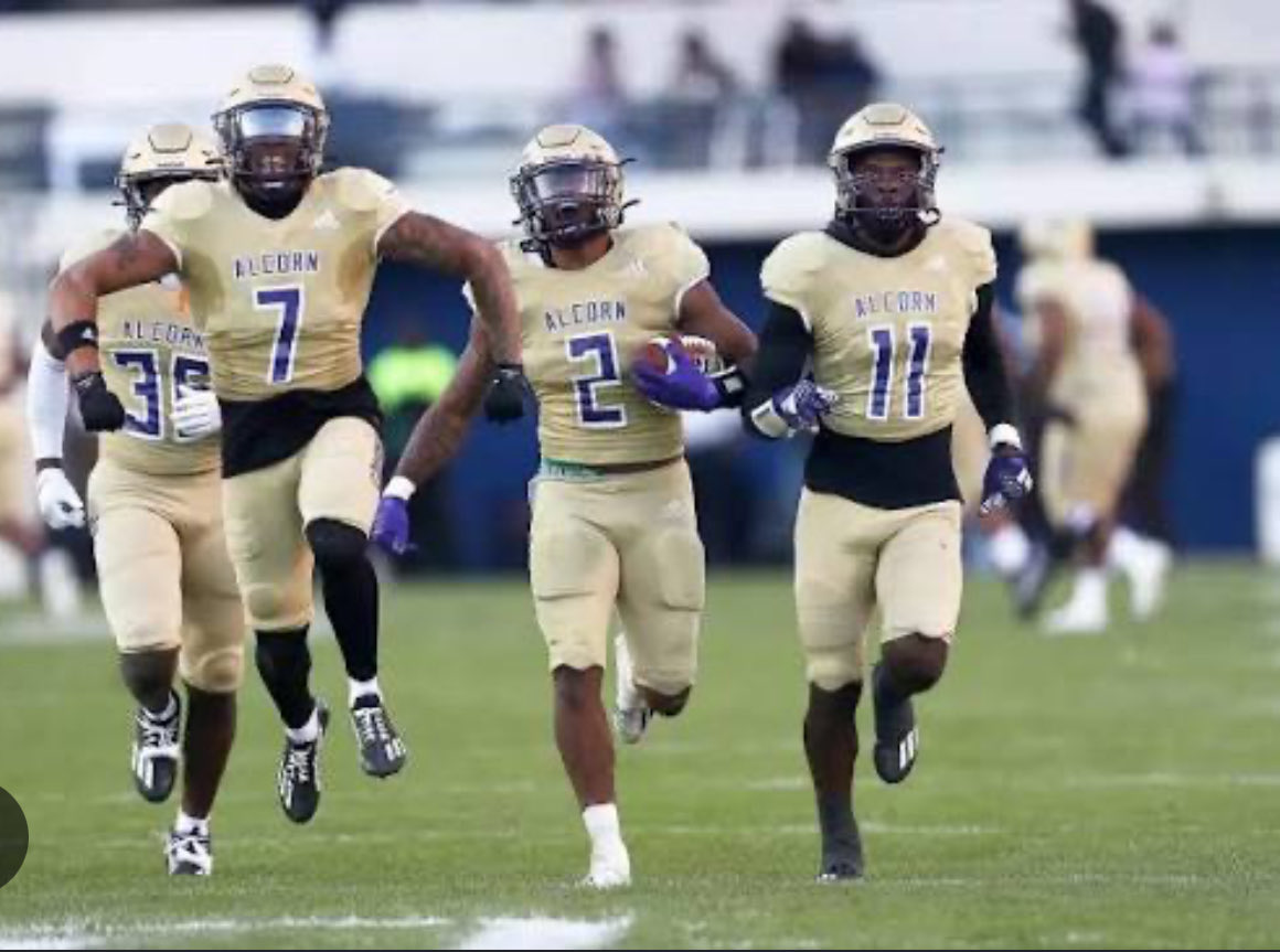 JakariB33's tweet photo. Blessed to receive an 🅾️ffer from Alcorn state @TheCoach_Cov @coach_stigers @DexPreps @THERayRudolph_ @kaleb_longhurst @AdamT_16 @DownSouthFb1 @Jdsmith31Smith https://t.co/DmfxzloyzA