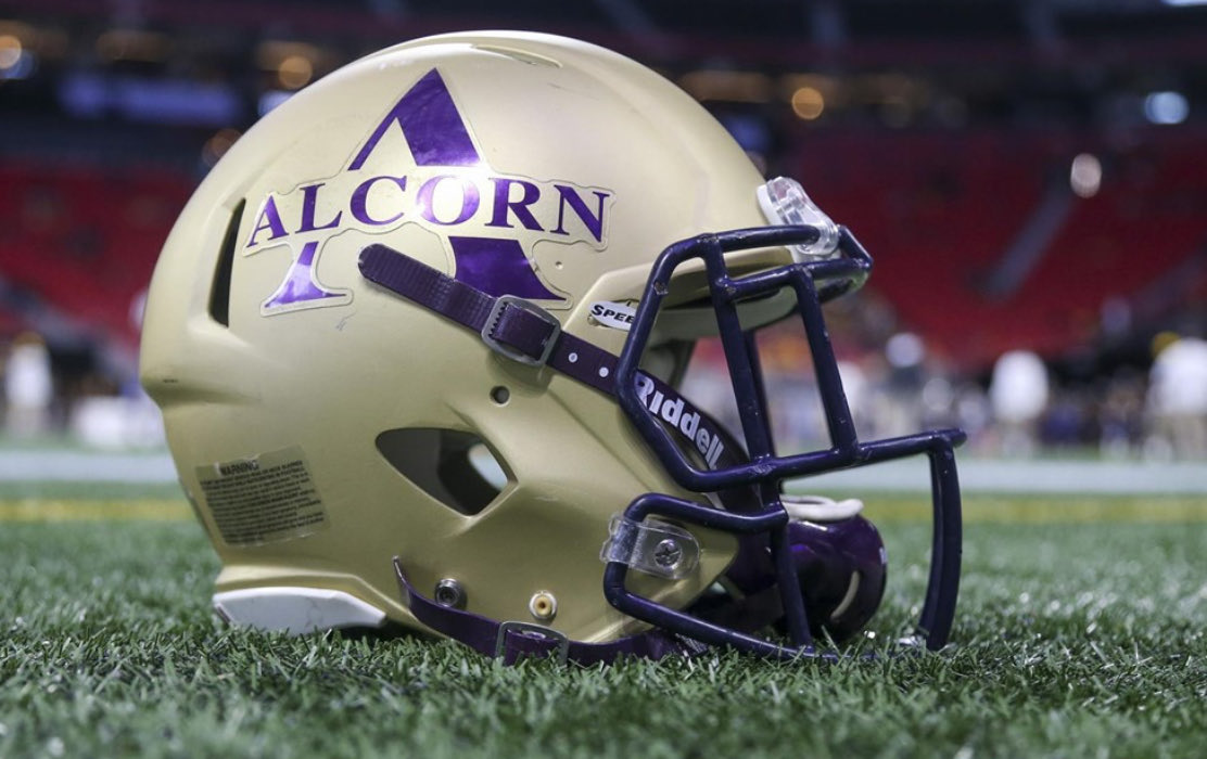 JakariB33's tweet photo. Blessed to receive an 🅾️ffer from Alcorn state @TheCoach_Cov @coach_stigers @DexPreps @THERayRudolph_ @kaleb_longhurst @AdamT_16 @DownSouthFb1 @Jdsmith31Smith https://t.co/DmfxzloyzA