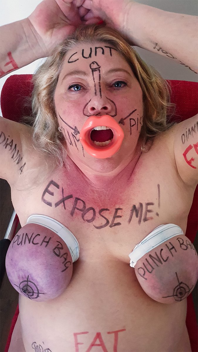 PIG_Dianna's tweet photo. What more to say?  Expose her or CHUDAI?
#exposed   #humiliated https://t.co/SAnSGDtQnx