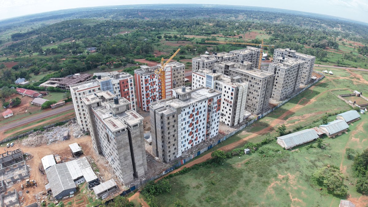 ray_omollo's tweet photo. A leader who worries first about the safety of the chicken risks ending up with a brood of fowls instead of a thriving community. 

The Funyula Affordable Housing Project (AHP) in Busia County takes the opposite approach, placing decent housing, safety and the well-being of citizens at the heart of development.

Construction of the 955-unit development across 10 residential blocks is complete, with painting and final finishes underway, ahead of official commissioning and handover to new homeowners.

The estate combines social, affordable and market-rate homes, widening access to dignified housing for different income groups.

Residents will enjoy a fully serviced community with reliable water, secure perimeter walls, cabro-paved roads, landscaped spaces, a children's play area and commercial facilities. 

The State Department for Internal Security and National Administration is also supporting the project by strengthening community safety measures around the emerging estate, helping create conditions for a secure and stable residential environment.