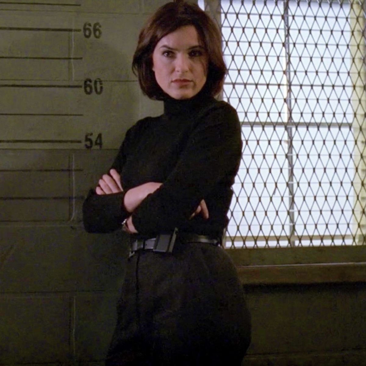 ftdtfearless's tweet photo. i feel like some of us don’t fully realize just how important it is for a show to reach this many episodes. 600 episodes of mariska hargitay being olivia benson is so incredibly special to me https://t.co/hSyI4hKJYs