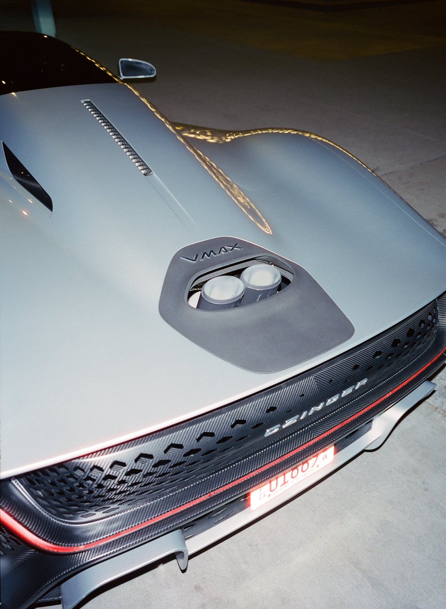 CzingerVehicles's tweet photo. With its longtail design enabling a 253-mph top speed, the 21C VMax masquerades late at night as the LA County Museum of Art’s fastest exhibit

#Czinger21C #MadeInAmerica #CaliforniaHypercar https://t.co/aqkHRIqqYl