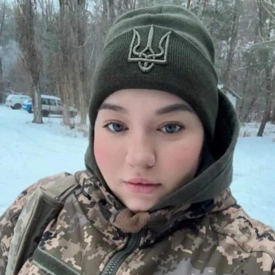 DakdaR22's tweet photo. 🇺🇦 Valentina was 23 years old.

She studied popular vocals at the Kyiv National University of Culture and Arts. 
She also wanted to help children with Down syndrome and autism...plans she intended to pursue after the war.

However, everything changed when her father, Sergeant Vitaliy Filipov, fell in battle for Ukraine in September 2022.

In July 2023, Valentyna went to the enlistment office, saying: "I want to go to the front. I want to save lives."

This awesome young woman joined the Ukrainian Army's 4th Separate Tank Brigade🫡

On January 10, 2024, while returning from a combat position, the vehicle she was traveling in was struck by an anti-tank missile.

 Valentyna was killed instantly💔

Her mother, Olga, remembered her daughter as the embodiment of pure goodness...she was incredibly sociable, caring, and creative, and had a gift for bringing people together.

She wanted to help others. And when Ukraine needed defenders, she chose to go to the front.

My absolutely respect 🫡

Rest in peace, heroine 💔🙏

(Memorial. ua)
