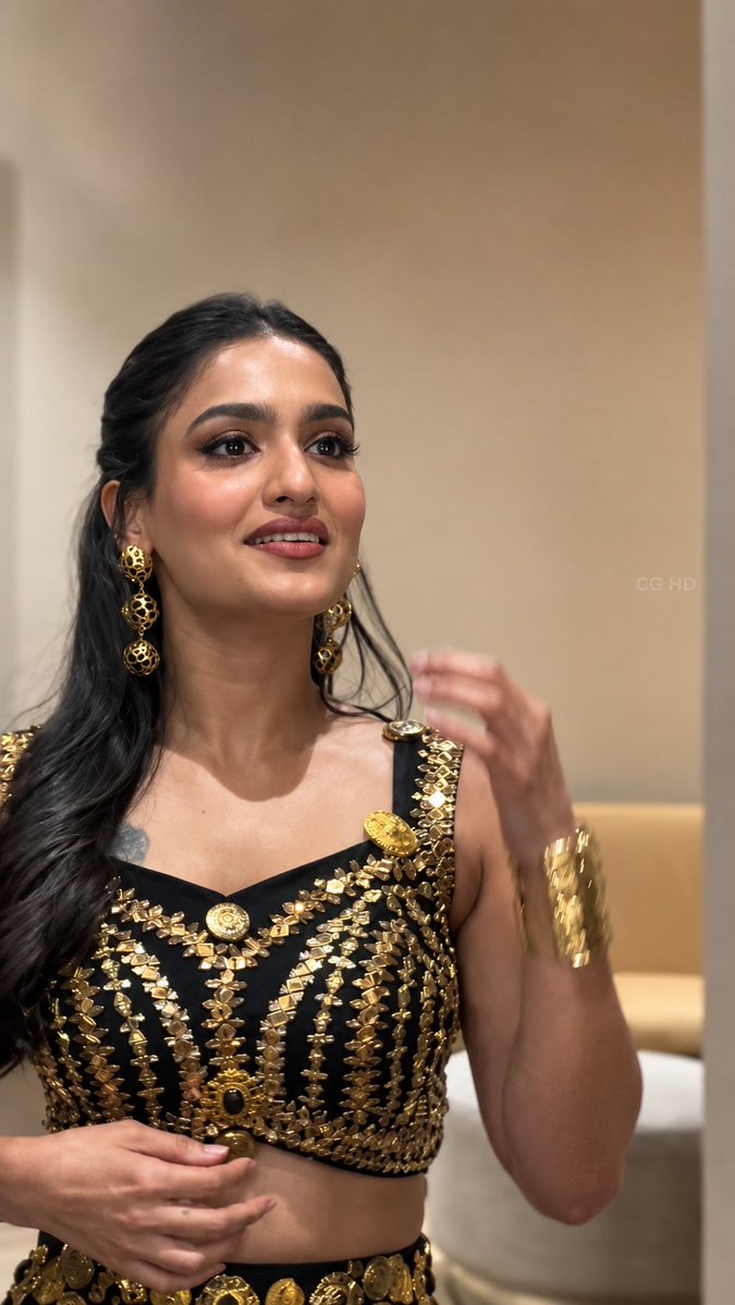 CineGoddess_HD's tweet photo. Saniya iyappan ✨❣️ 

#saniyaiyappan https://t.co/stE9GIaRAb