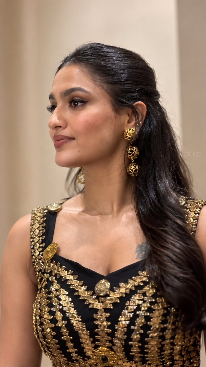 CineGoddess_HD's tweet photo. Saniya iyappan ✨❣️ 

#saniyaiyappan https://t.co/stE9GIaRAb