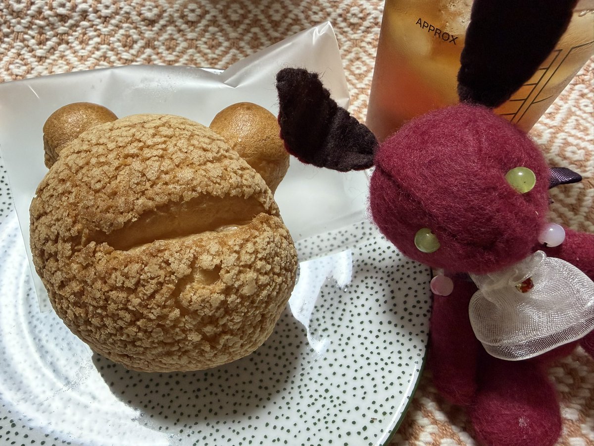 escroc_Amethyst's tweet photo. 夜のおやつタイム https://t.co/Rs0yCTHpKb