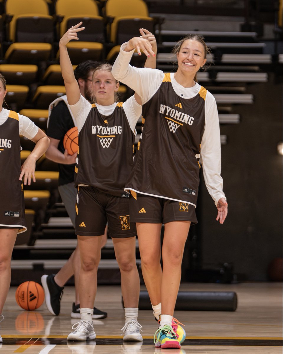 wyo_wbb's tweet photo. Meet the Cowgirls 🤠🏀: #2 Jane Rumpf https://t.co/ivQhczKFRF