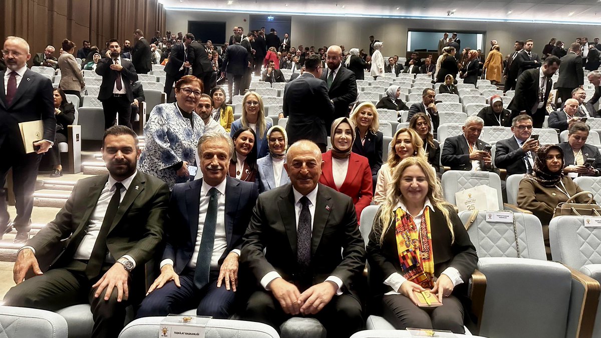 _yusufcoskun's tweet photo. Genel Başkanımız ve Cumhurbaşkanımız Sayın @RTErdogan’ın başkanlığında Genişletilmiş İl Başkanları Toplantımızı gerçekleştirdik.

Toplantımızın hayırlara vesile olmasını diliyorum. https://t.co/PNmGyjq5oB