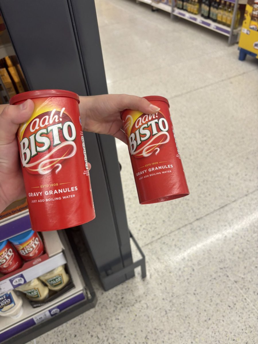 awtyamii's tweet photo. average Sainsbury's trip for the average James Marriott listeners https://t.co/vF3YisaKMZ