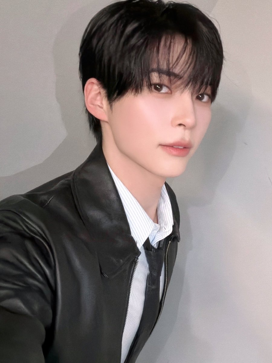 ZB1_official's tweet photo. 260929
Mnet, tvN <스트릿 월드 파이터 : 디렉터스 워>

#ZEROBASEONE #ZB1 #제로베이스원 
#SUNGHANBIN #성한빈 https://t.co/1H2rO91Thm