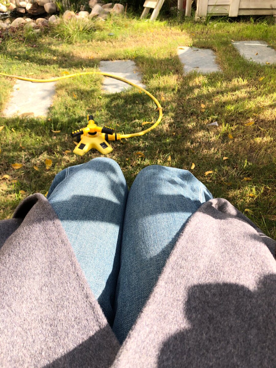 KailaJulsozus's tweet photo. Just wrapped up a lazy Sunday with iced latte and my favorite playlist—best kind of recharge , https://t.co/hoVfOrJxLl
