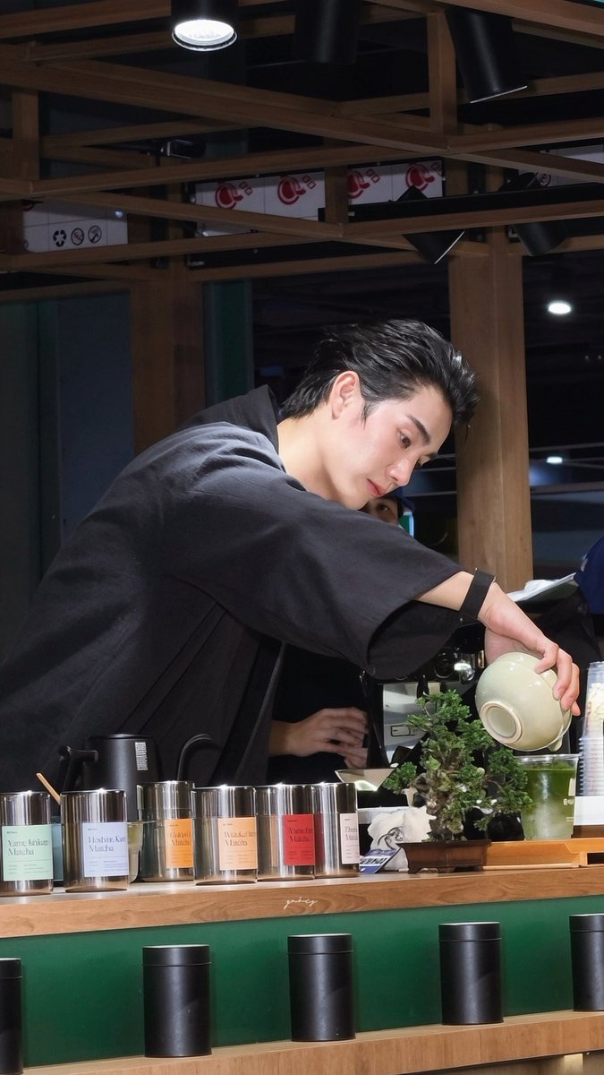 ynhcs's tweet photo. (( หล่อwa )) 🍵💘

#fforce_ @fforcejs https://t.co/VFvqrjtMSl