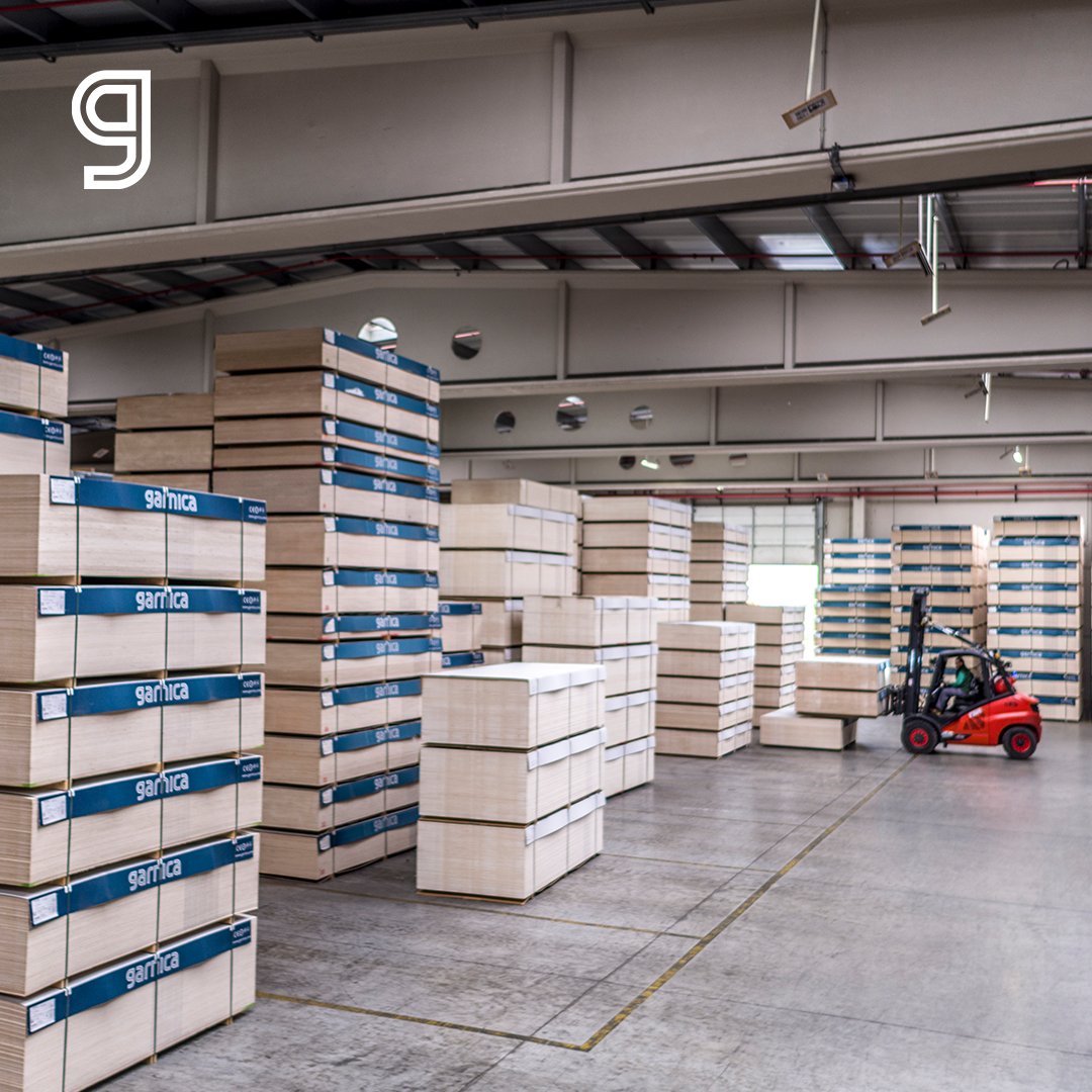 garnica_na's tweet photo. Transformation Tuesday! Swipe to see the final results.

#TransformationTuesday #Plywood #DesignProject #InteriorDesign #Garnica #GarnicaPlywood https://t.co/HR73DSuQDC