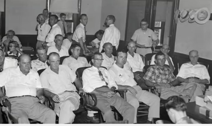 rirokpik's tweet photo. An all-white jury acquitted the white men accused of murdering 14-year-old Emmett Till.

They deliberated for about an hour before finding them not guilty.

Months later, the men admitted to killing Till in a magazine interview.

This is American history. https://t.co/6yvarpbjN0