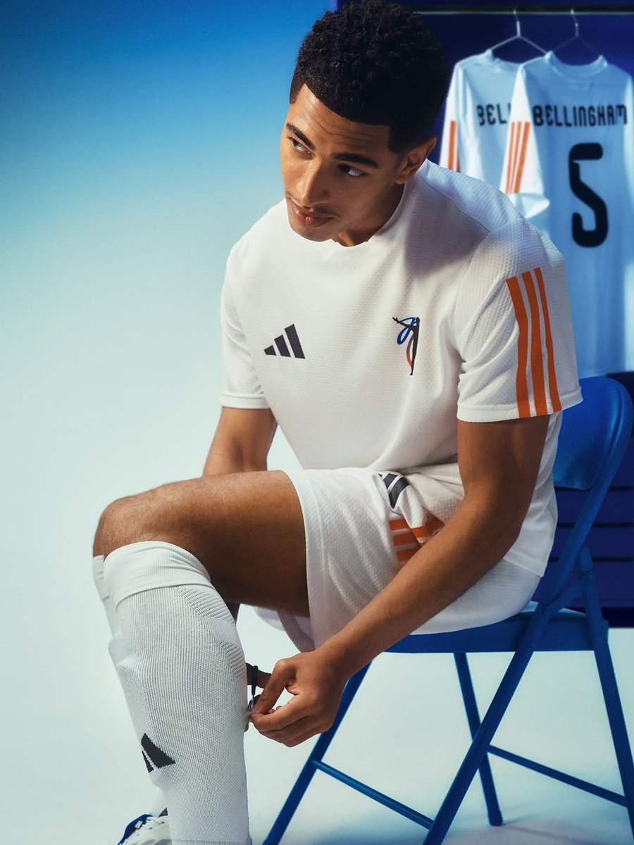 erlingsjude's tweet photo. YOU LIKE THAT BOY BC HES A GIRL!!!!!! https://t.co/xGhCDlsrDz