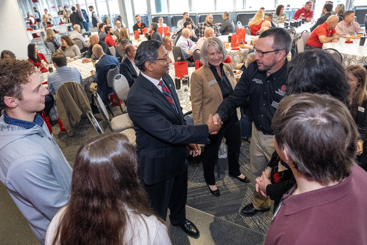 OhioStatePres's tweet photo. It was a true privilege to join with partners from Kokosing Construction to celebrate their generosity in establishing the Kokosing Construction Management Program within @CFAES_OSU in partnership with @OSUengineering. This gift will elevate the signature academic experience we provide for our students and allow us to continue growing a skilled construction workforce for Ohio. We’re deeply grateful to Kokosing for their extraordinary partnership and investment in Ohio’s future.