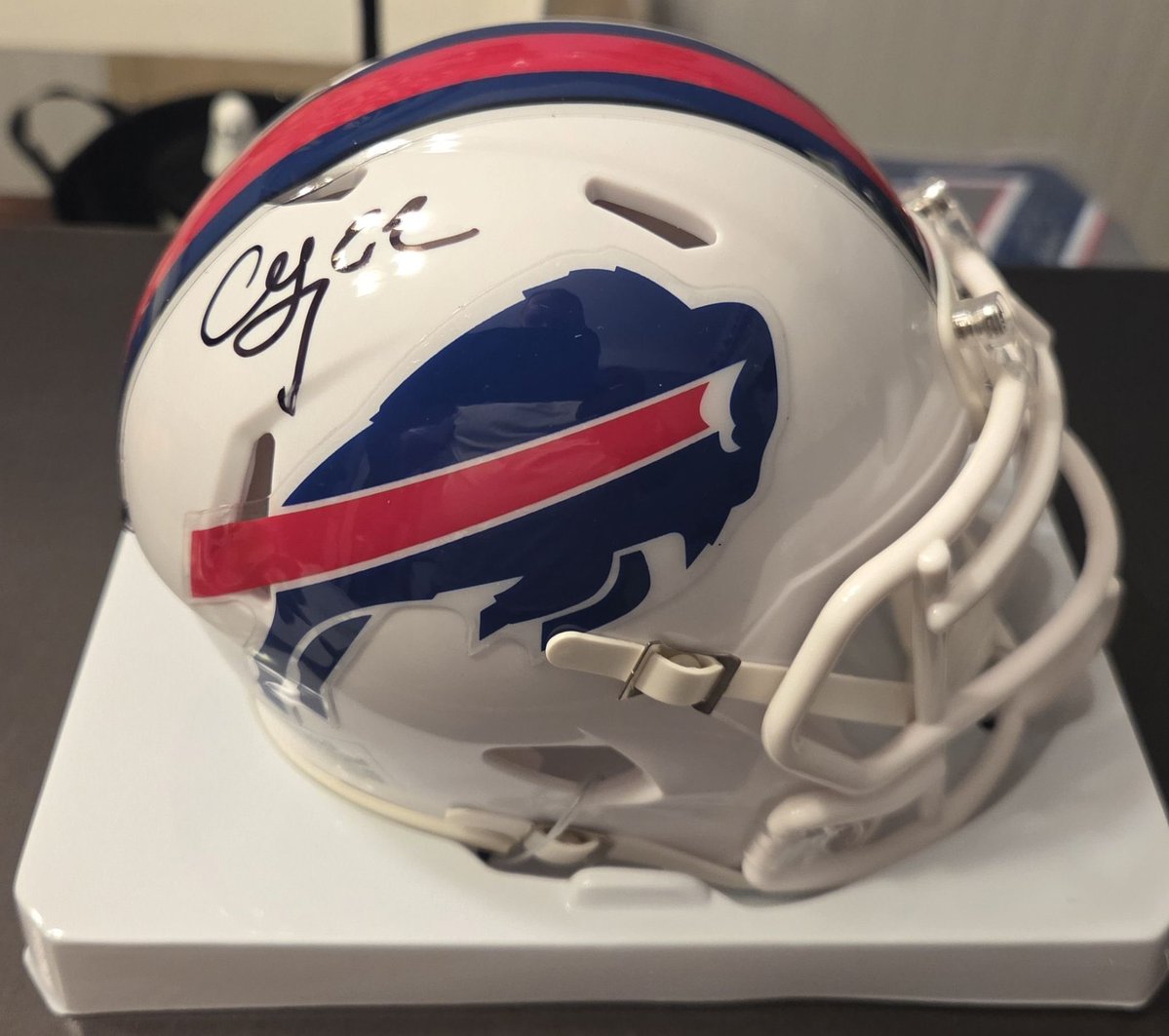 KrystleNoel1128's tweet photo. 🚨🚨 CJGJ Giveaway 🚨🚨

To enter to win this signed CJ Gardner-Johnson mini:

- Retweet
- Follow me
- Follow @jimmyreu81 

Winner will be selected October 25th.

Good luck! #BillsMafia https://t.co/tQpidoASUj
