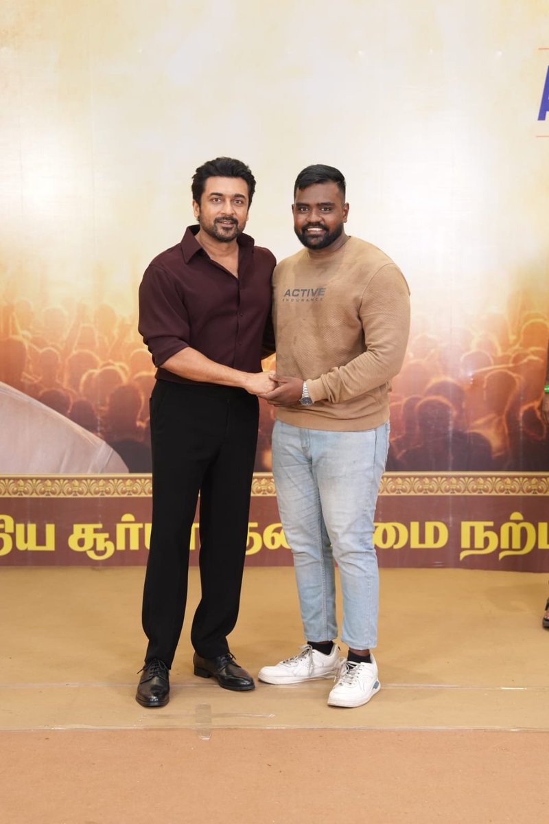 m_haraan1's tweet photo. Finally the moment, an anbaana fan with THEONE @Suriya_offl 🥹❤️.!One of the best ever moment in my lifetime.!🫂😭❤️!

#Scene #Suriya #TheONE https://t.co/0Frk0zvbQb