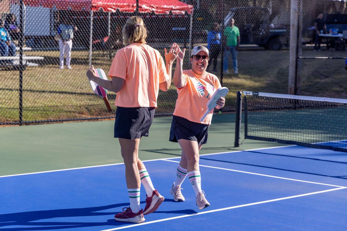 MCLBAlbany's tweet photo. PICKLEBALL COURTS ARE NOW OPEN 🎉

The ribbon’s been cut and four pickleball courts at Marine Corps Logistics Base Albany are open, Sept. 25. Following the ribbon cutting a doubles pickleball tournament was held. 

📸: Kerri Copello https://t.co/rMsncP33Kk