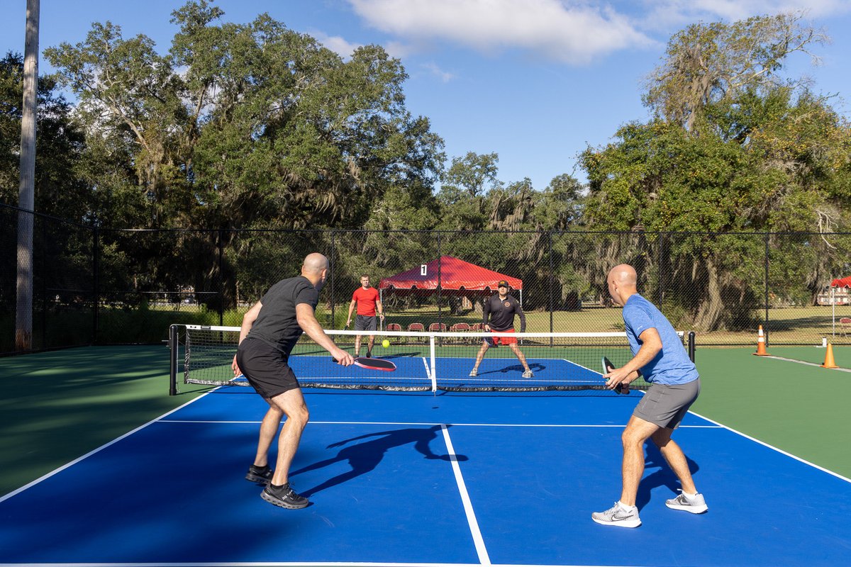 MCLBAlbany's tweet photo. PICKLEBALL COURTS ARE NOW OPEN 🎉

The ribbon’s been cut and four pickleball courts at Marine Corps Logistics Base Albany are open, Sept. 25. Following the ribbon cutting a doubles pickleball tournament was held. 

📸: Kerri Copello https://t.co/rMsncP33Kk