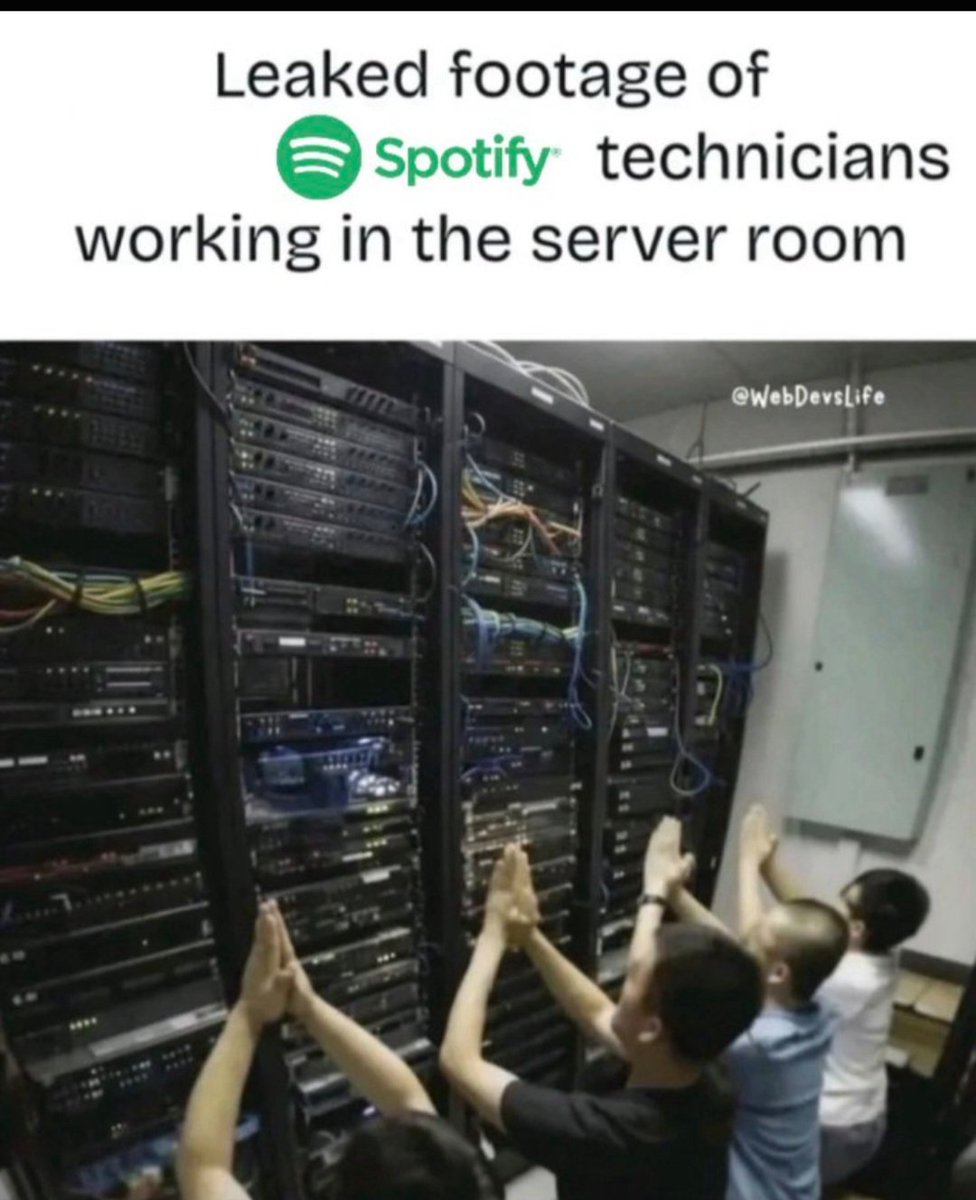 xCrynosure's tweet photo. @Spotify Yall owe us a free month https://t.co/TiEmiZr8TP
