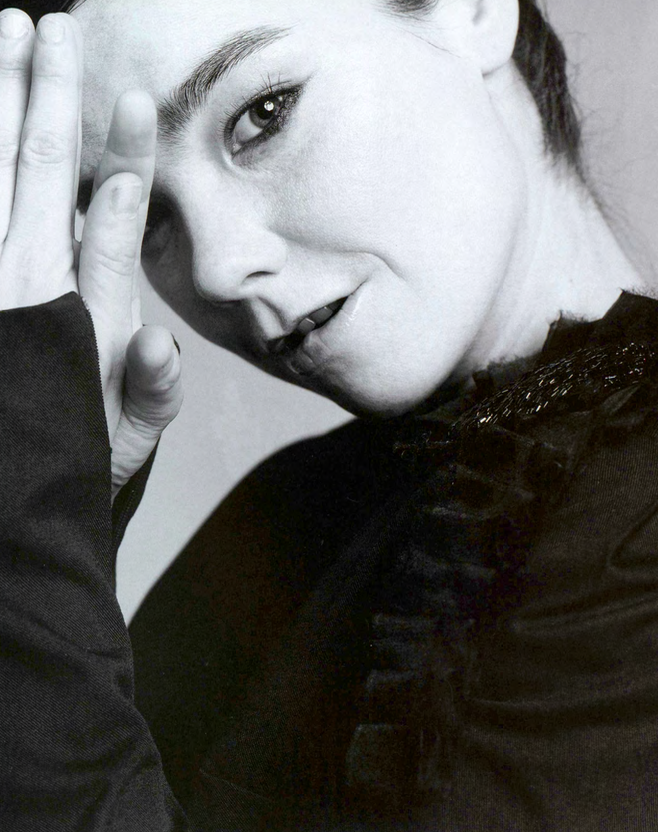thefader's tweet photo. Björk for The FADER (2001) https://t.co/52q6vbVaDk