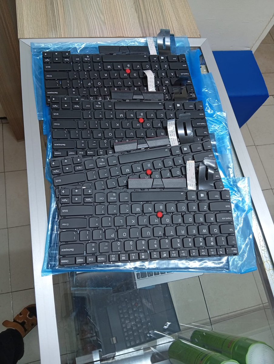 Teccosscomputer's tweet photo. Laptop Batteries/Keyboards Available for Replacements https://t.co/zmlG3lN8Uh