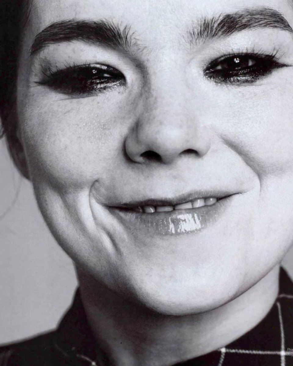 thefader's tweet photo. Björk for The FADER (2001) https://t.co/52q6vbVaDk