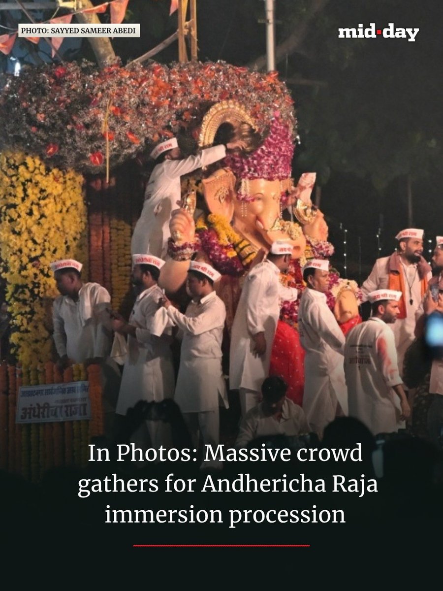 mid_day's tweet photo. A massive crowd gathered in Andheri as devotees joined Andhericha Raja’s immersion procession on Angarki Sankashti Chaturthi. https://t.co/cCscmpUOiP