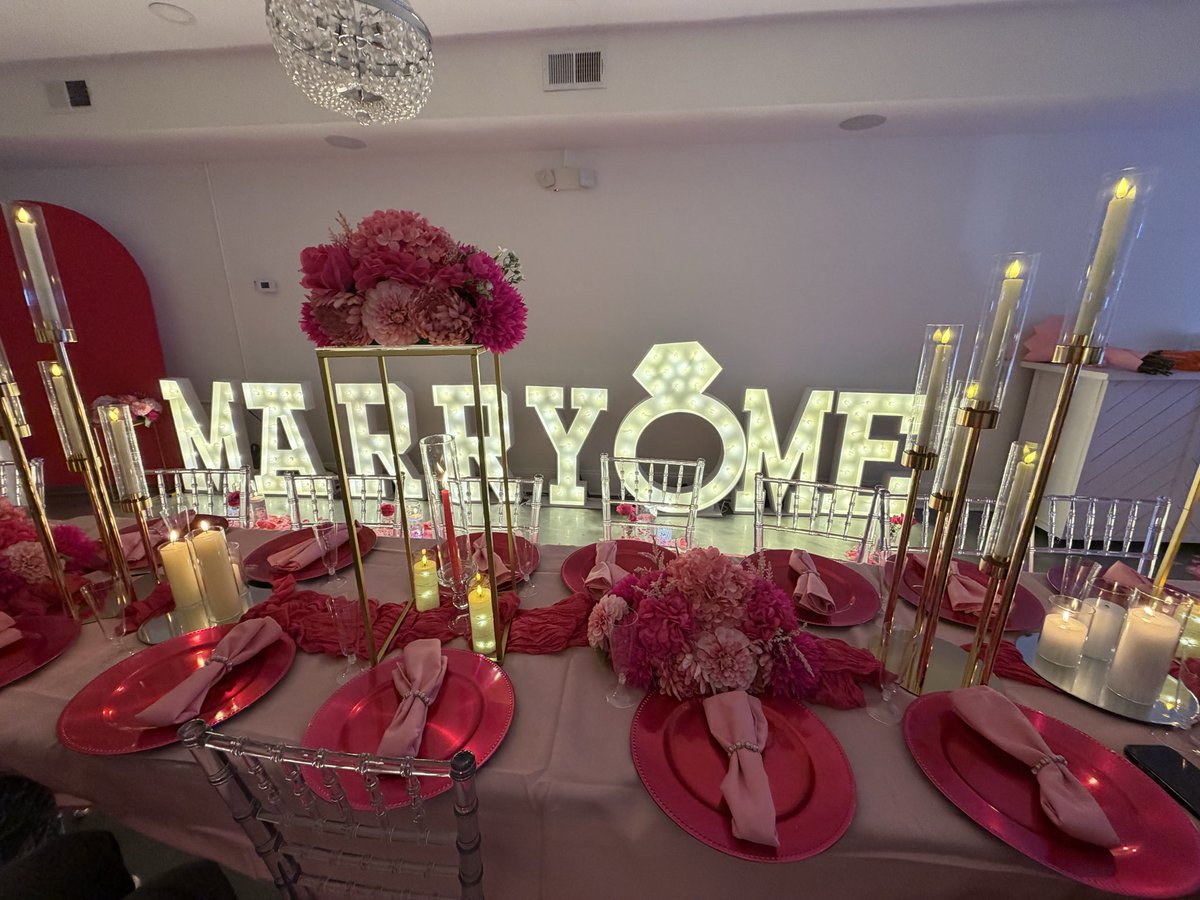 MrBossonly's tweet photo. I’m marrying my best friend 💍❤️

She thought she was coming to a baby shower… whole time, I was preparing to make her my FIANCÉE. 💍❤️

She knew it was coming… she just didn’t know when. 🥹 https://t.co/L6k565kWSt