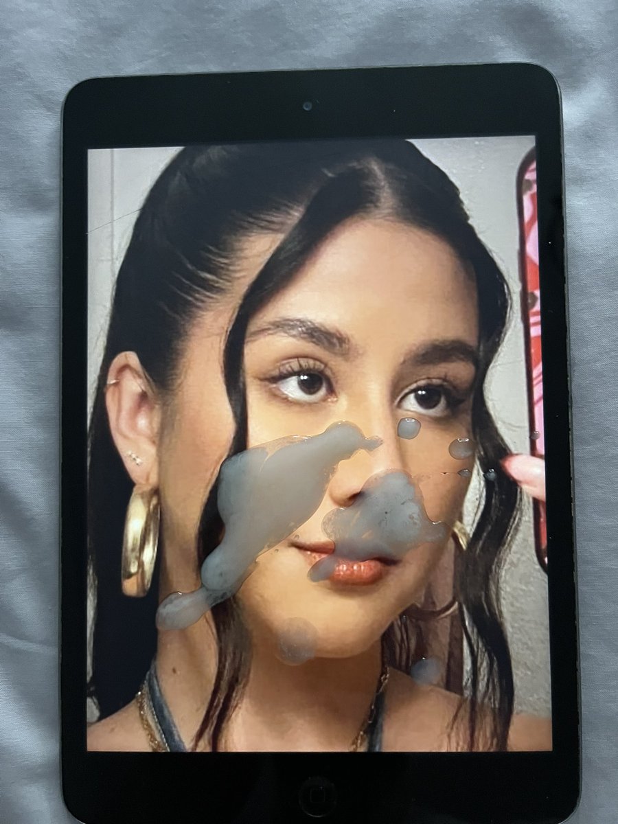 trib2tits's tweet photo. The absolute best face card to get off too 🤤🤤 https://t.co/pY1Fpuiwni