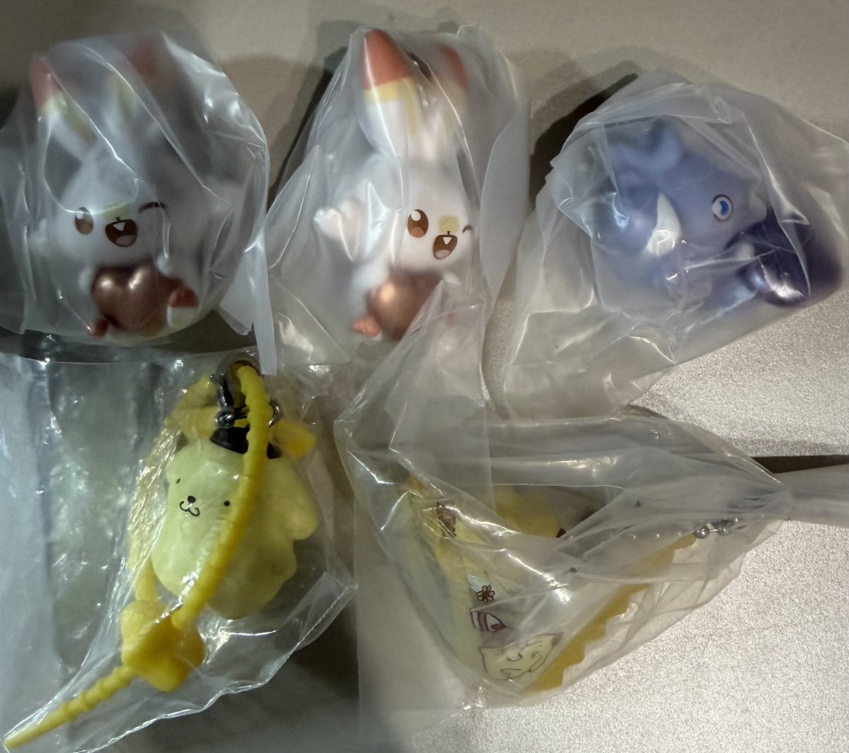 pokeca_daruma's tweet photo. めじるしアクセサリー 買取・交換

譲 1,2枚目は3,4枚目から同数抱き合わせ

求 定価(+送料)/がんこちゃん×2/ウルトラマンmini(セブン,ダーク,ブースカ,バルタン星人)/おじゃる丸

大阪手渡しor郵送にてお願いします🙇🏼‍♂️

ポケモンロゴチャーム イナイレ 
サンリオHalloween/solid 
斉木楠雄 ズートピア https://t.co/tdiGJ7EG6S