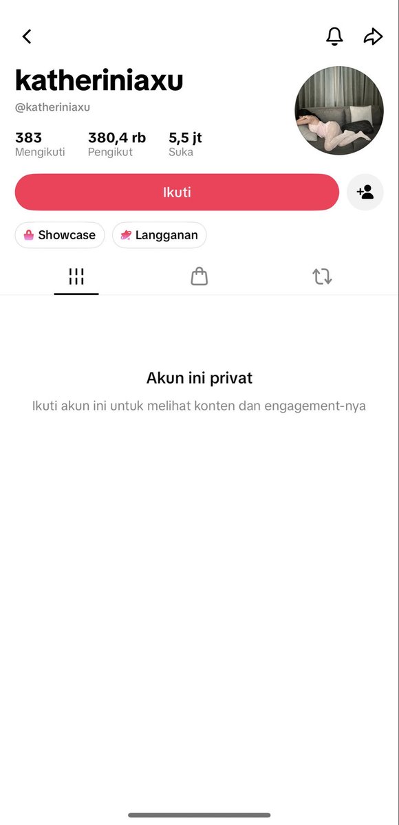 vansresa's tweet photo. review seragam dinas bareng sultan malay
https://t.co/sgKG1xnCE8 https://t.co/OazYO595kb